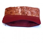 red purse d